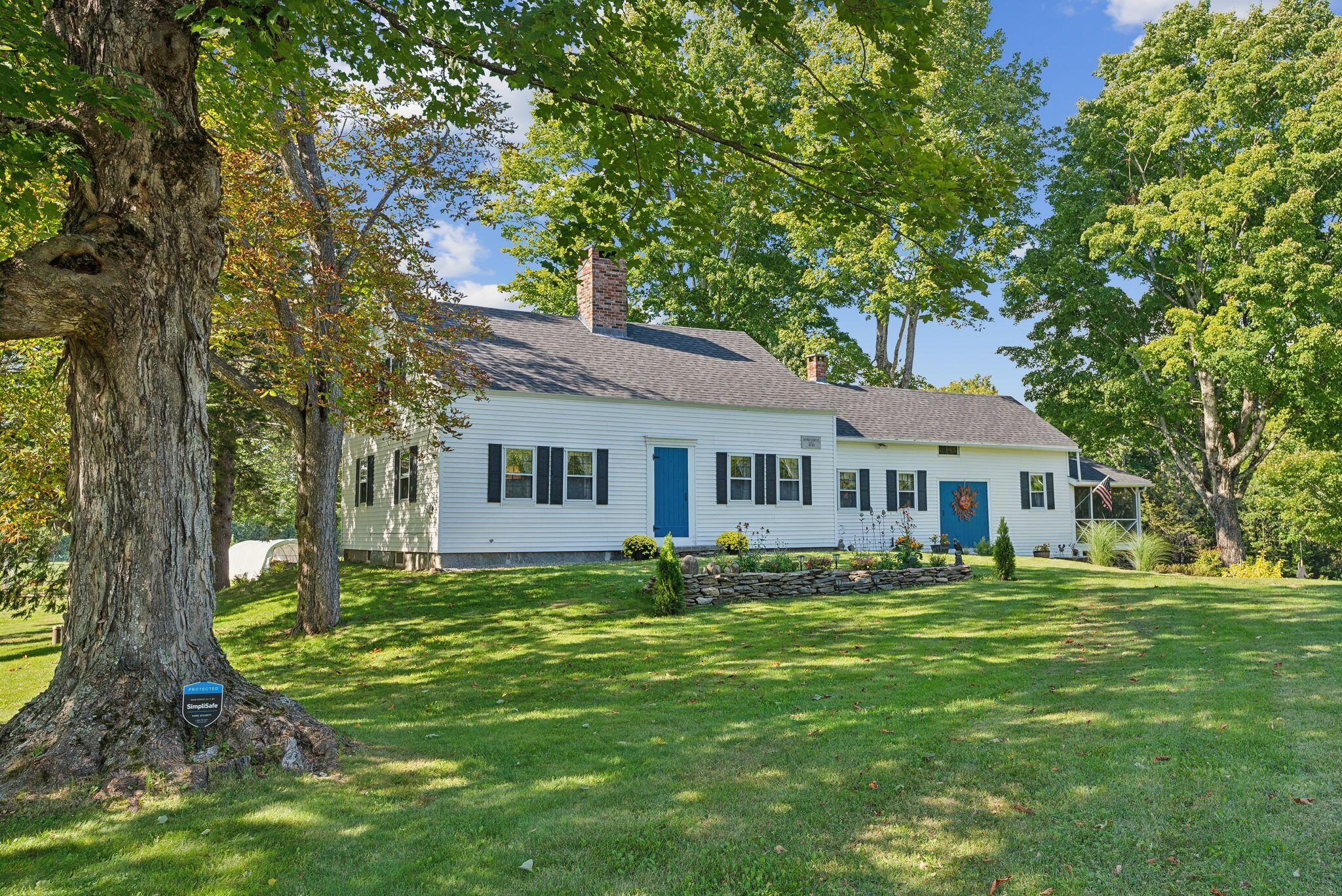 Arnold Ln, Palermo, ME 04354