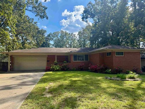 7303 Briarwood Dr, Little Rock, AR, 72205-4914 | Card Image