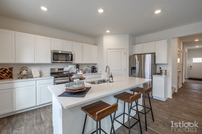 7692 W 105 Th Pl, Home with 4 bedrooms, 3 bathrooms and null parking in Saint John IN | Image 14