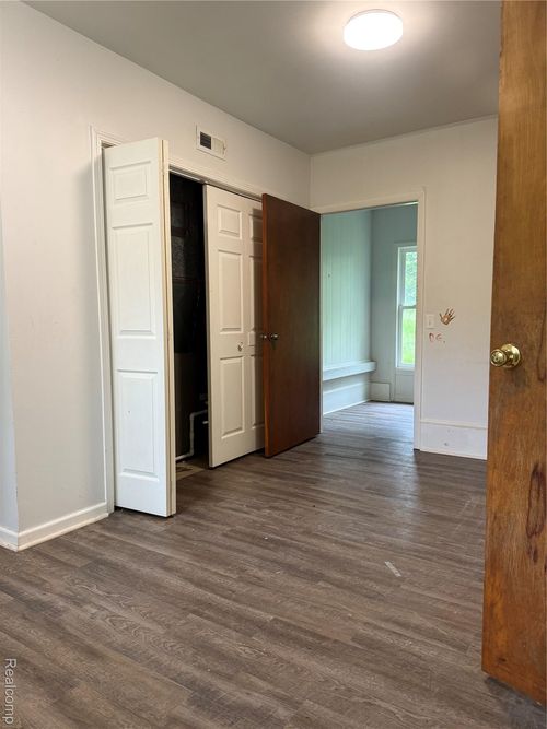 7601 Kimball Rd, Lyons, MI, 48851-9698 | Card Image