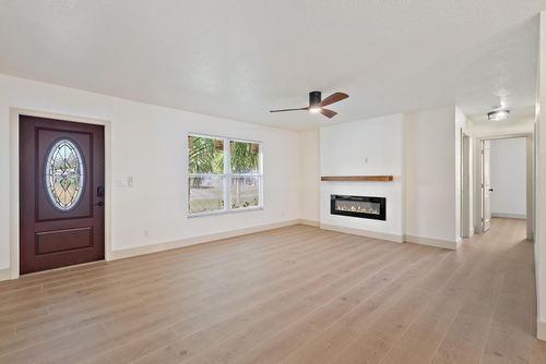 549 Nw Salina Ter, Port St. Lucie, FL, 34983-1139 | Card Image