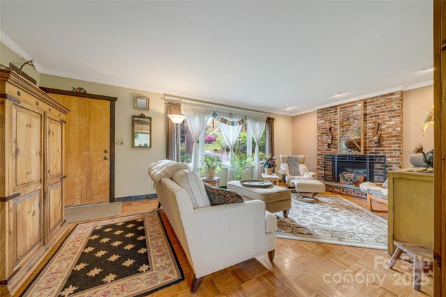 23 Zephyr Dr, House other with 4 bedrooms, 2 bathrooms and null parking in Asheville NC | Image 4
