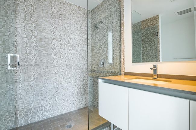 STE-806 - 88 Sw 7 Th St, Condo with 3 bedrooms, 3 bathrooms and null parking in Miami FL | Image 10
