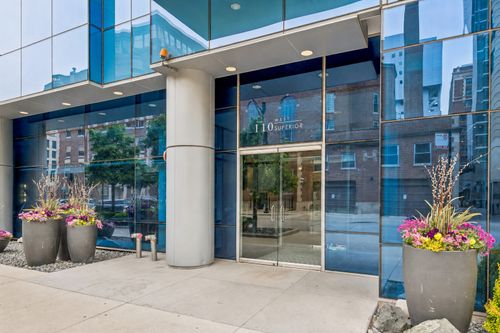 1502-110 W Superior St, Chicago, IL, 60654-3549 | Card Image