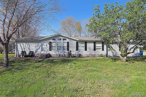 301 Kimberly Dr, Scott City, MO, 63780-1112 | Card Image