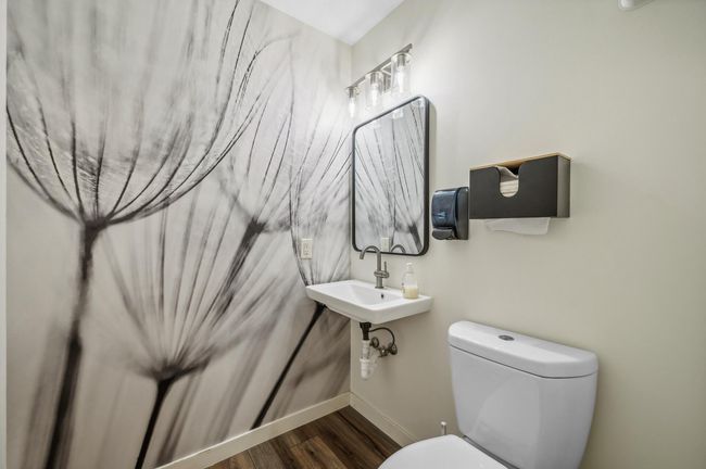 Shared Party room Bath | Image 24