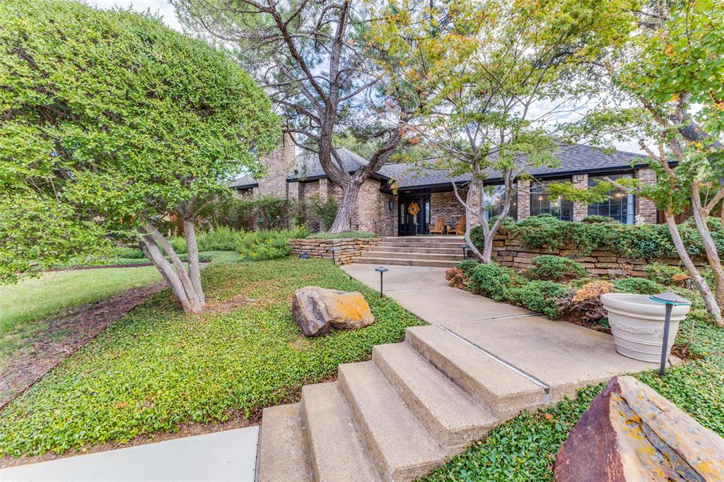 Dye Dr, Dallas, TX 75248
