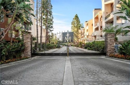 307-5525 Canoga Ave, Woodland Hills, CA, 91367-6643 | Card Image