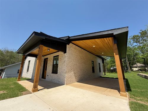 611 Baker St, Denison, TX, 75020-7501 | Card Image