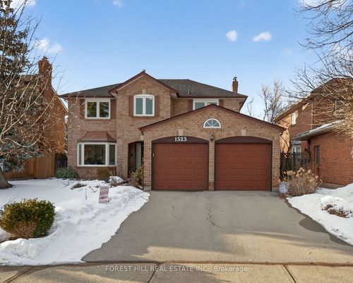 1523 Stoneybrook Trail, Oakville, ON, L6M2R4 | Card Image