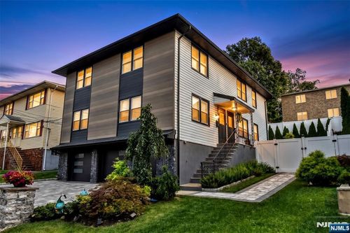 398 Mayer Ct, Ridgefield, NJ, 07657-2306 | Card Image