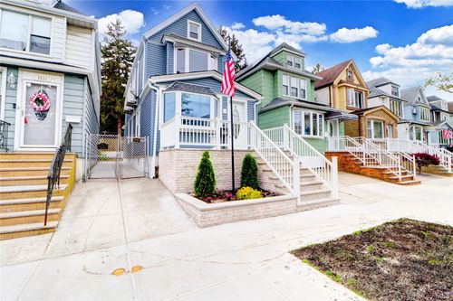 6532 80th Ave, Glendale, NY, 11385-6837 | Card Image