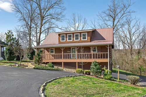 142 Rayahs Way, Quebeck, TN, 38579-2261 | Card Image