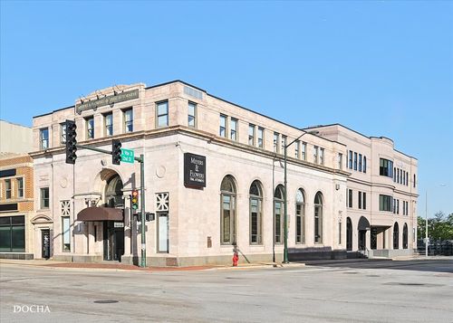 202-202 W Main St, St. Charles, IL, 60174-1848 | Card Image