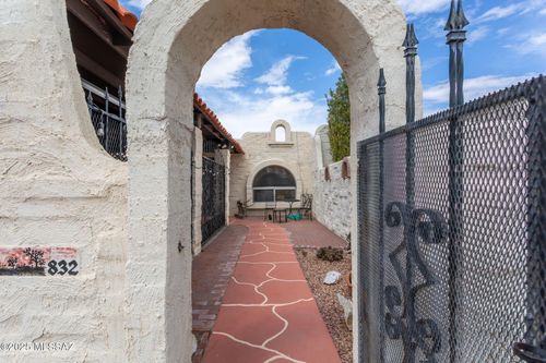 832 W Calle Del Regalo W, Green Valley, AZ, 85614 | Card Image
