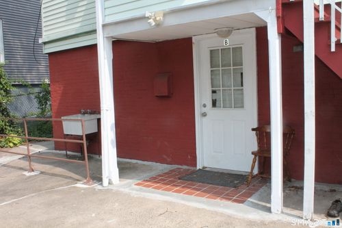 209 S Orchard St, Wallingford, CT, 06492-4570 | Card Image