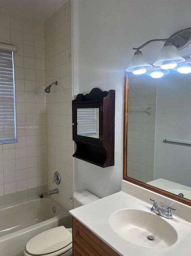 3922 Diamond Palladium Ter, House other with 2 bedrooms, 2 bathrooms and null parking in Boynton Beach FL | Image 11