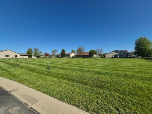 300 W Adams St, Arlington, MN, 55307-2058 | Card Image