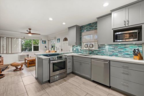 apt-6m-60 Halili Ln, Kihei, HI, 96753-6081 | Card Image