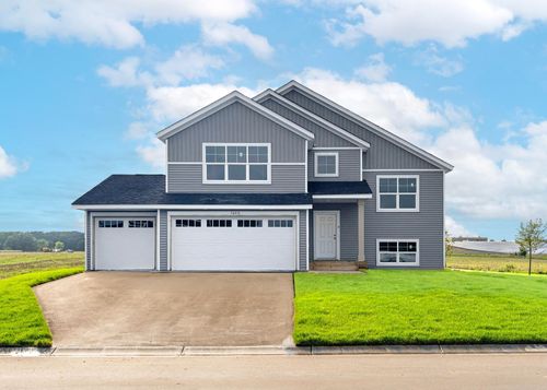 4710 2nd Street Ct Ne, Saint Cloud, MN, 56304-0966 | Card Image