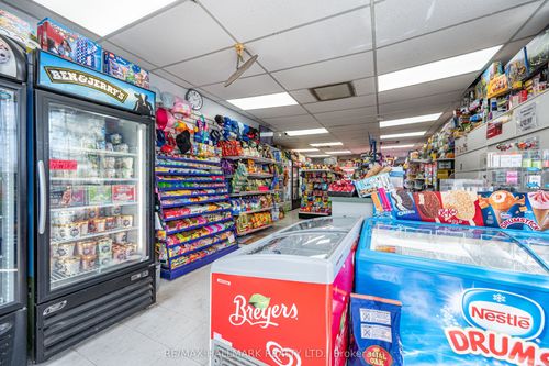 675 Broadview Ave, Toronto, ON, M4K2P4 | Card Image