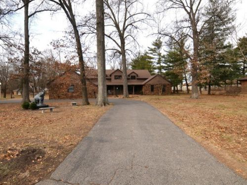 833 N 27th St, Mount Vernon, IL, 62864-2845 | Card Image