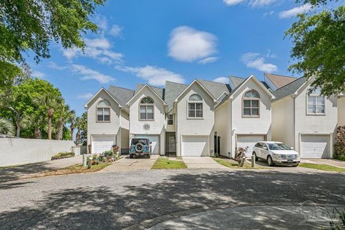 7222 Majestic Blvd, Navarre, FL, 32566-9029 | Card Image