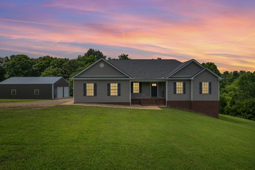 1350 Old County House Rd, Charlotte, TN, 37036-5612 | Card Image