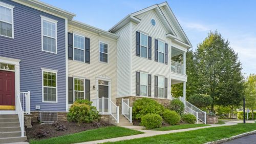 4-4 Brinscall Ct, Danbury, CT, 06810-5155 | Card Image