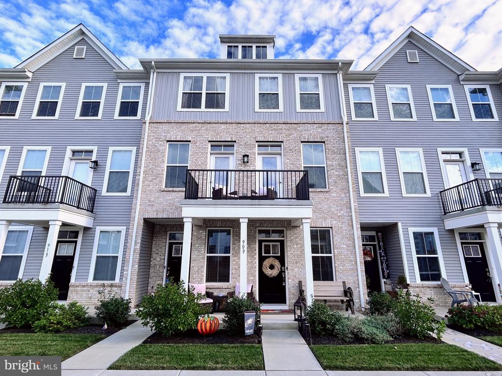 Anvil Ct, Phoenixville, PA 19460