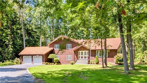 1305 Garrison Rd, Ashtabula, OH, 44004-9033 | Card Image