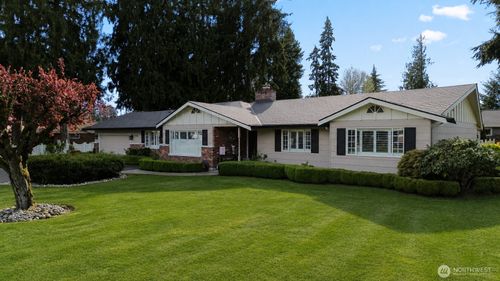 8120 55th Ave Ne, Marysville, WA, 98270-3110 | Card Image