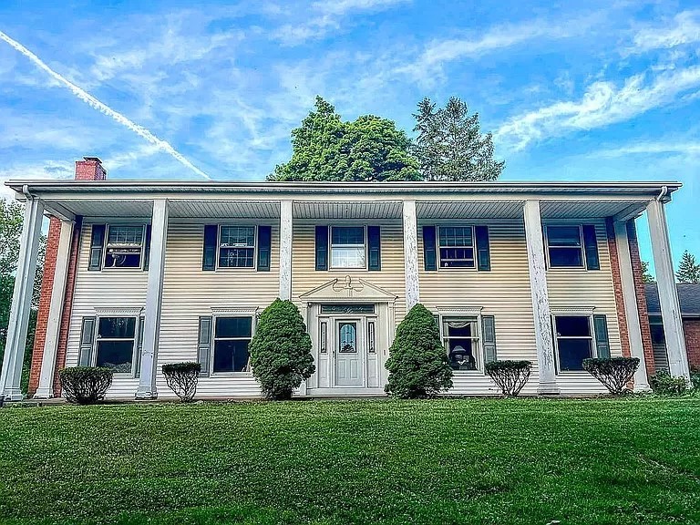 Schultz Rd, Erie, PA 16509