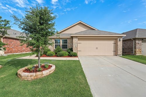 2300 Torch Lake Dr, Forney, TX, 75126-2480 | Card Image
