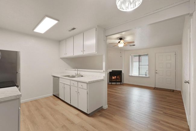 APT-9 - 2524 Winchester Dr, Condo with 2 bedrooms, 1 bathrooms and null parking in Lodi CA | Image 4
