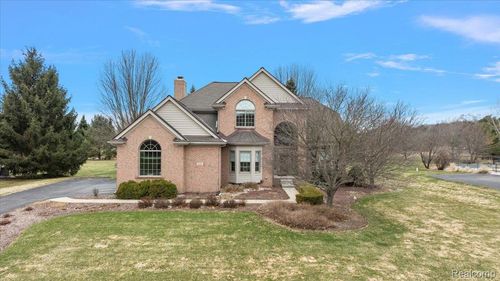 8446 S Shore Dr, Clarkston, MI, 48348-2674 | Card Image