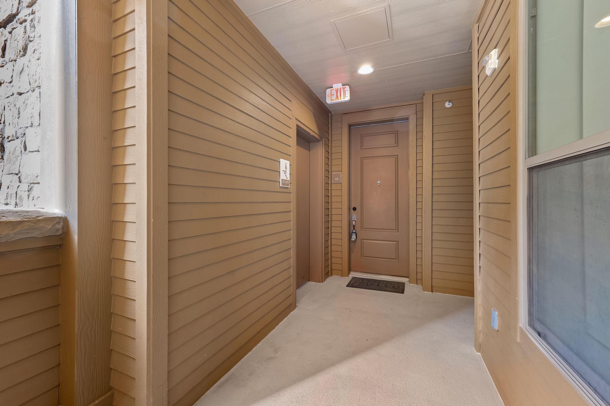 Residential in Horseshoe Bay 4