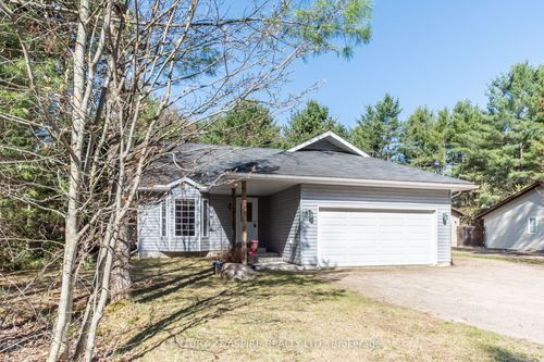 60 Legere Dr, Deep River, ON, K0J1P0 | Card Image