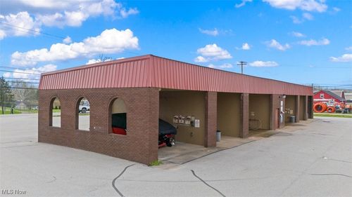 1715 Elizabeth Pike, Mineral Wells, WV, 26150-8404 | Card Image