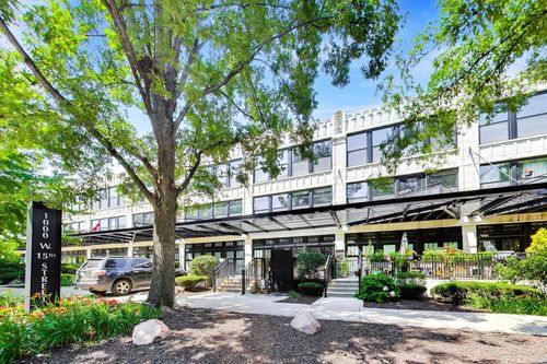 324-1000 W 15th St, Chicago, IL, 60608-1866 | Card Image