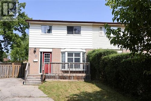 9 Duncairn Crt, Hamilton, ON, L9C6G2 | Card Image