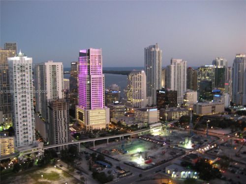 4311-90 Sw 3rd St, Miami, FL, 33130-4069 | Card Image