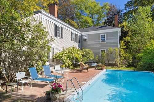 337 Middle Rd, Brentwood, NH, 03833-6012 | Card Image