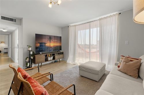 408-3161 S Ocean Dr, Hallandale Beach, FL, 33009-7275 | Card Image