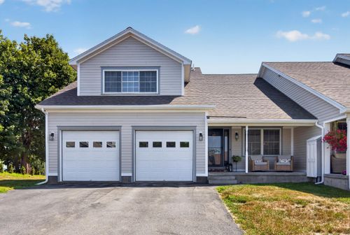8-8 Bald Eagle Dr, Brewer, ME, 04412-2539 | Card Image