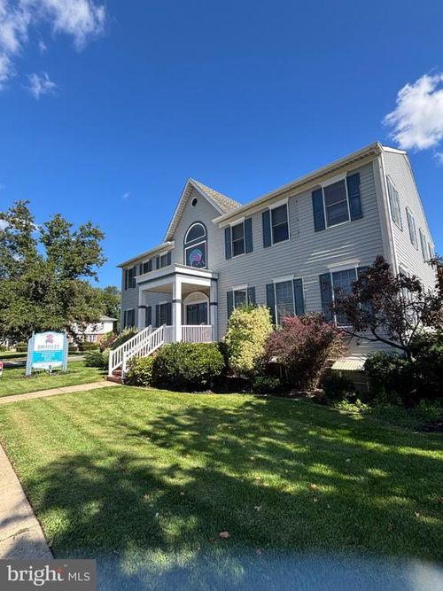 739 S White Horse Pike, Audubon, NJ, 08106-1659 | Card Image