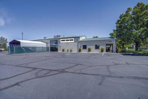 9626 Tanqueray Ct, Redding, CA, 96003-6812 | Card Image
