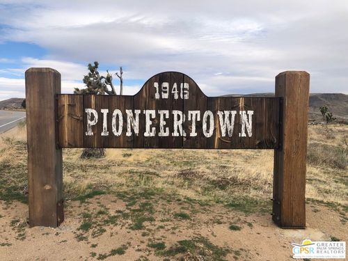 0 Roy Rogers Rd, Pioneertown, CA, 92268 | Card Image