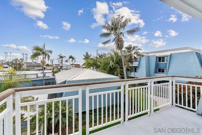 34 Montego Ct, Condo with 2 bedrooms, 3 bathrooms and 2 parking in Coronado CA | Image 24