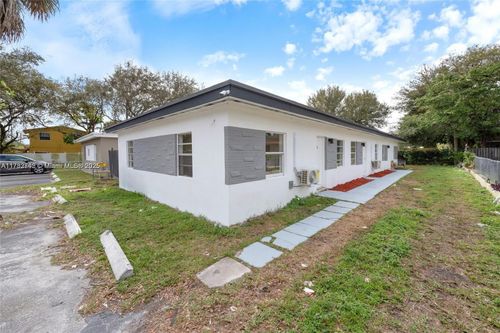 apt-3-417 Nw 15th Ave, Fort Lauderdale, FL, 33311-8817 | Card Image